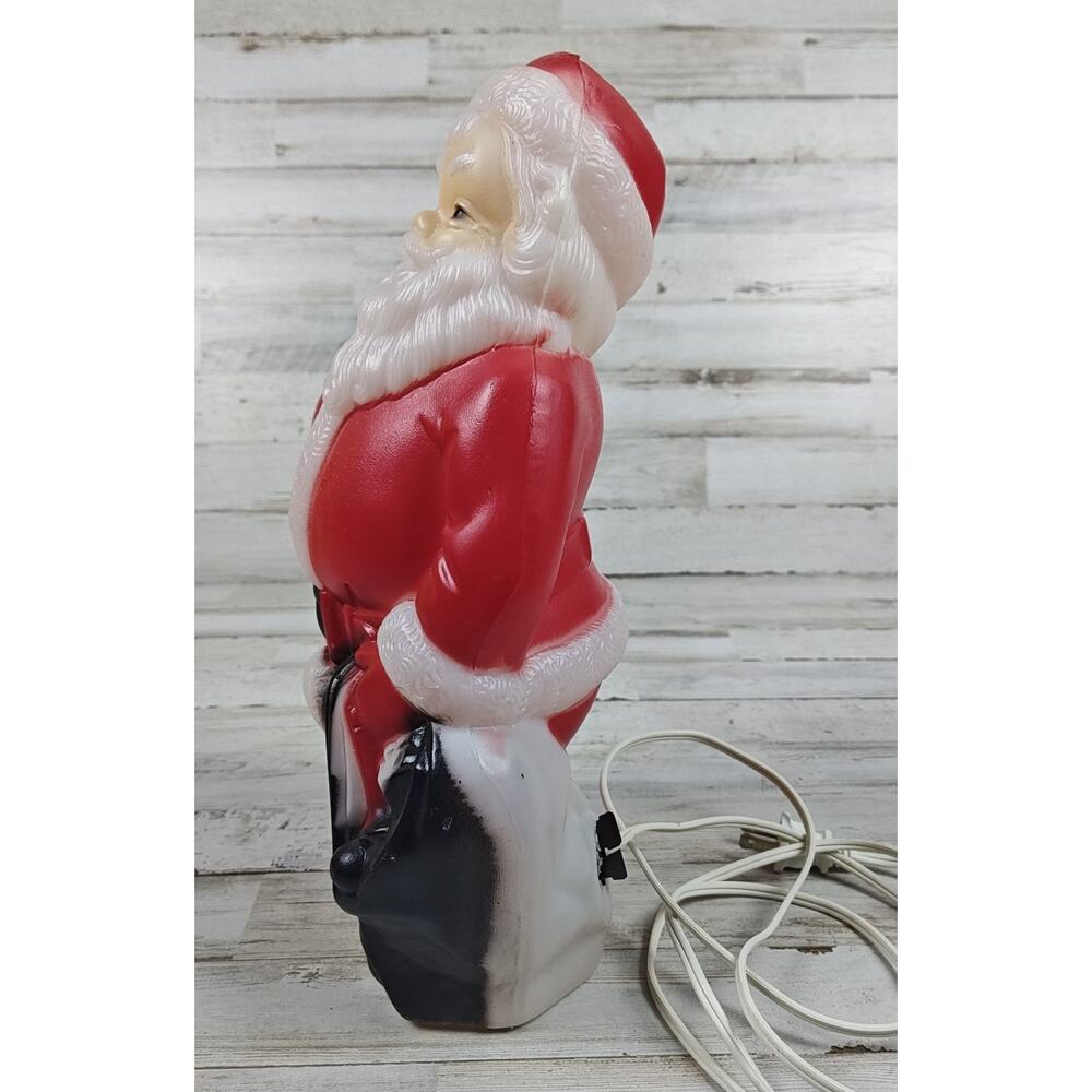 EMPIRE PLASTIC CORP Vintage 13" Santa Claus Blow Mold Lighted 1968 w/Cord Works - Picture 4 of 11